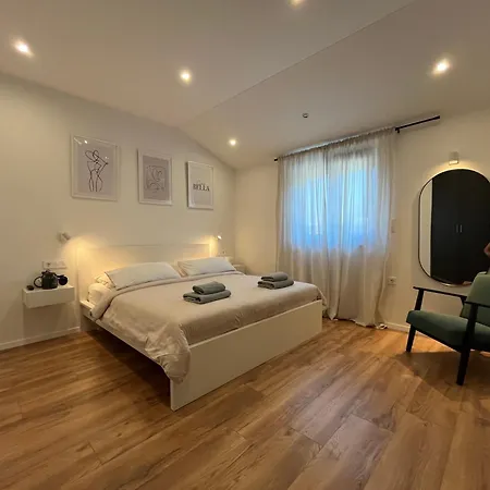 Casa Mia פורץ
